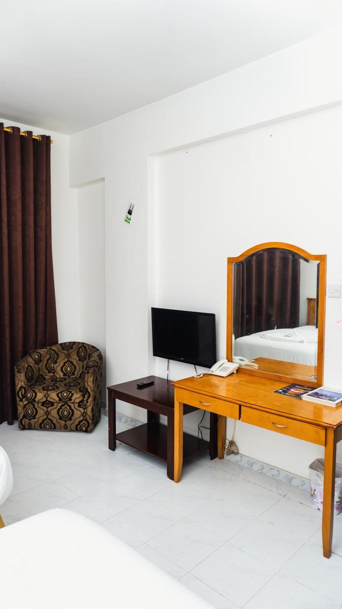 Pan Emirates Hotel Apartments Szardża Zewnętrze zdjęcie